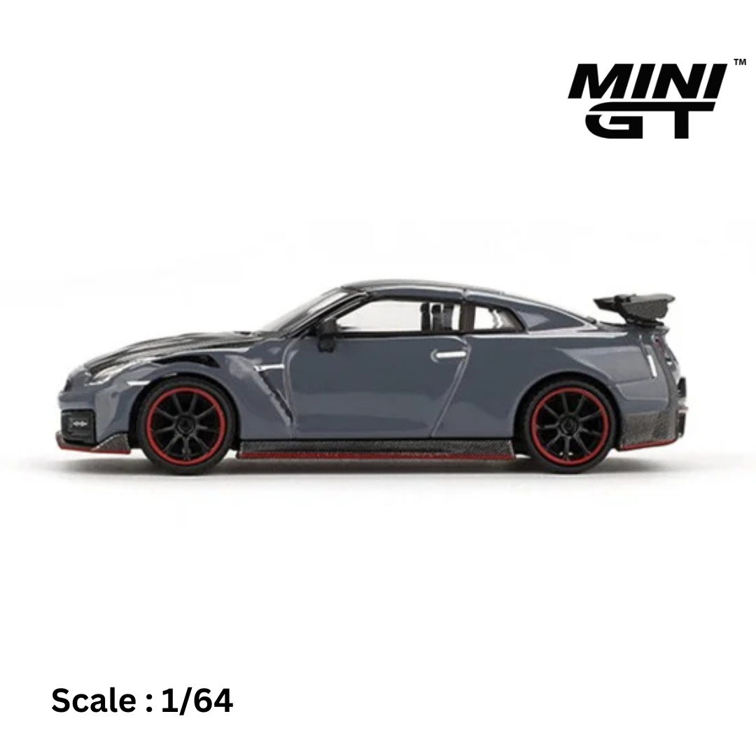 NISSAN - GT-R (R35) NISMO LHD 2024