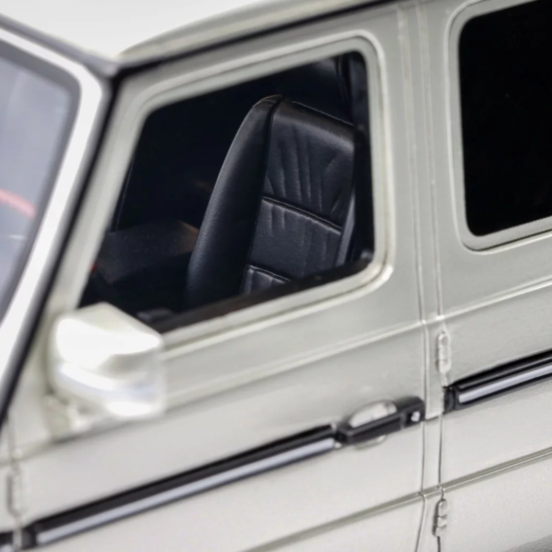 Mercedes-Benz G-Class 55 AMG Iridium Silver 2003