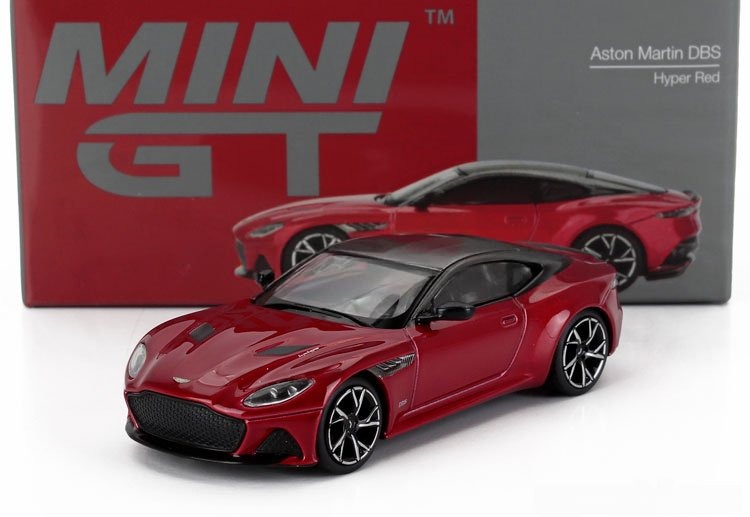 ASTON MARTIN - DBS LHD 2023