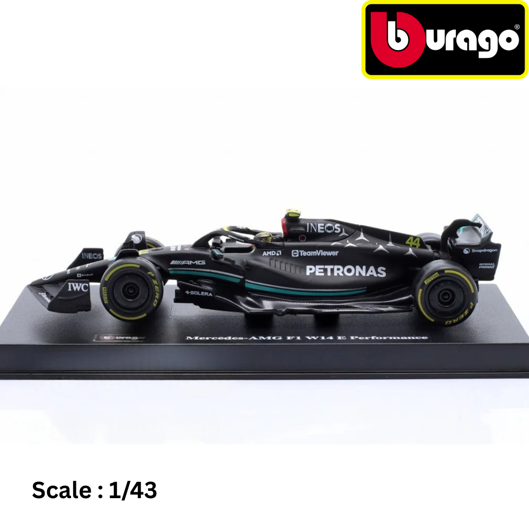 MERCEDES GP - F1 W14 TEAM MERCEDES-AMG PETRONAS FORMULA ONE N 63 SEASON 2023 GEORGE RUSSELL - CON PILOTA E VETRINA - WITH PILOT AND SHOWCASE