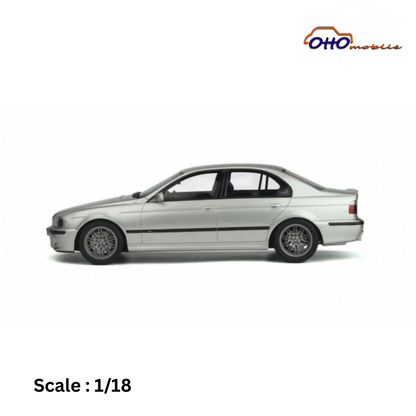 BMW E39 M5 2002