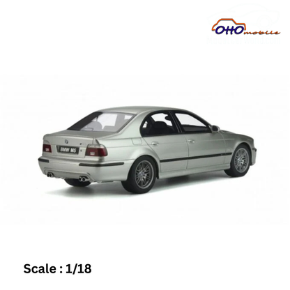 BMW E39 M5 2002