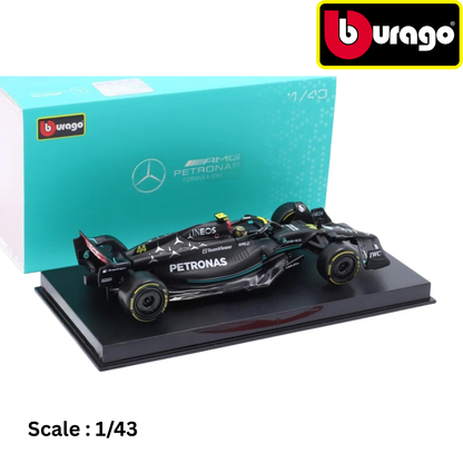 MERCEDES GP - F1 W14 TEAM MERCEDES-AMG PETRONAS FORMULA ONE N 63 SEASON 2023 GEORGE RUSSELL - CON PILOTA E VETRINA - WITH PILOT AND SHOWCASE