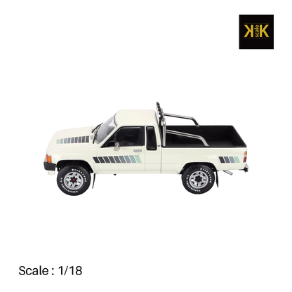 Toyota Hilux Pickup Truck Xtra Cab 4x4 1985 product image 3