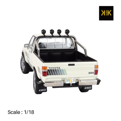 Toyota Hilux Pickup Truck Xtra Cab 4x4 1985 product image 4
