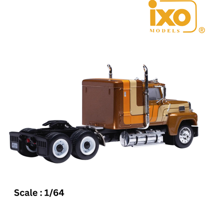 FORD USA - LTL 900 TRACTOR TRUCK 3-ASSI 1978